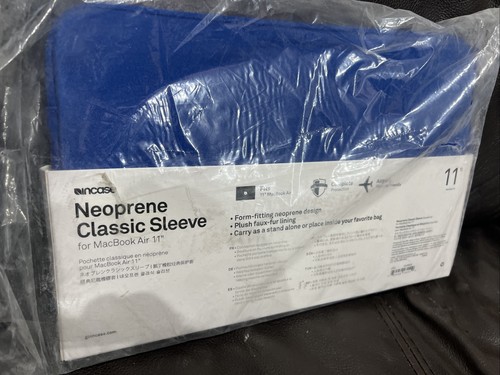 Incase neoprene classic sleeve - incase,
